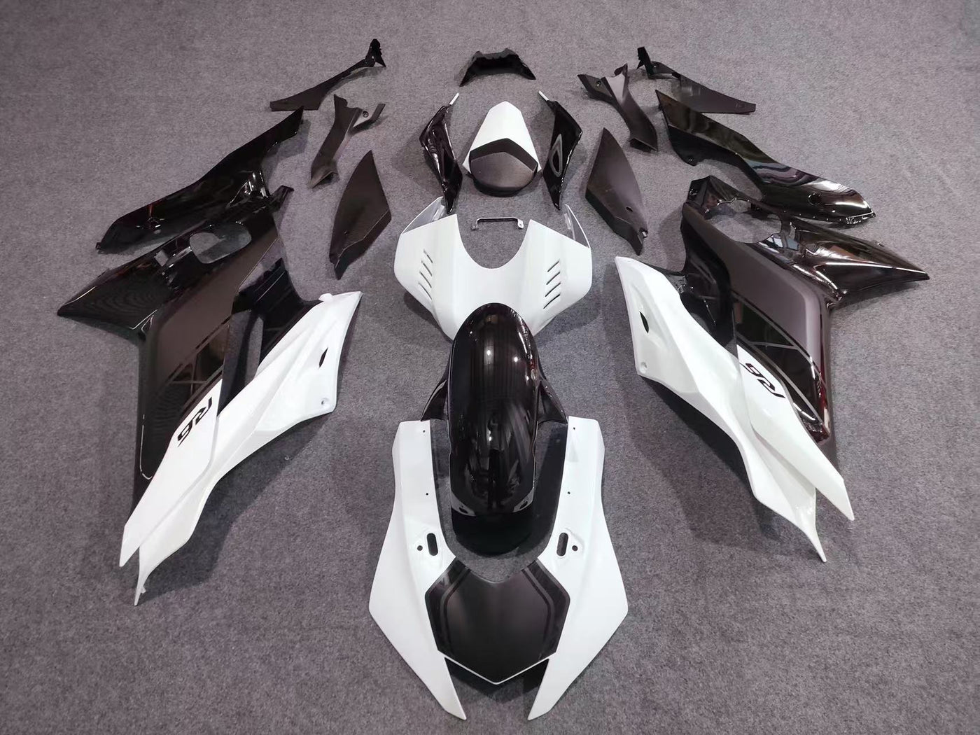 2017-2023 Yamaha YZF-R6 Black/white Fairing Kit