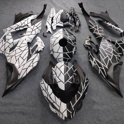 2017-2023 Kawasaki Ninja 400 Black/white with Decals Fairing Kit